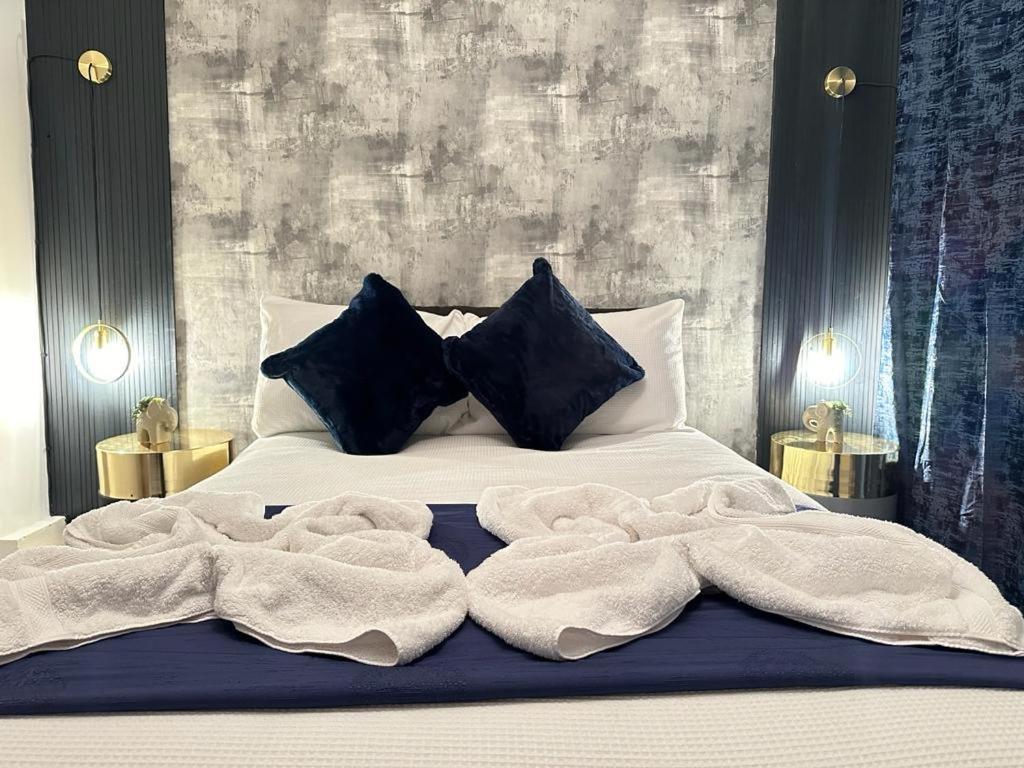 Beautiful Family Apartment Лондон Екстериор снимка
